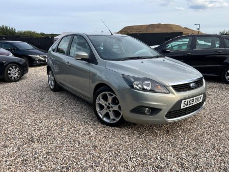 FORD FOCUS 1.6 Titanium 5dr